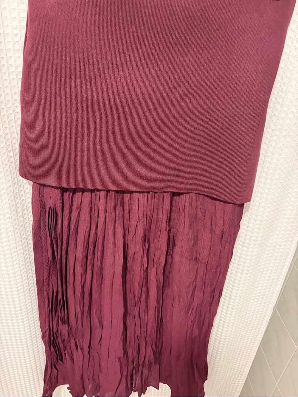 ZaraPleated Maxi Skirt in Deep Burgundy - Women/ size small - Picture 11 of 15